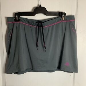 Adidas Supernova skort with contrast pink trim